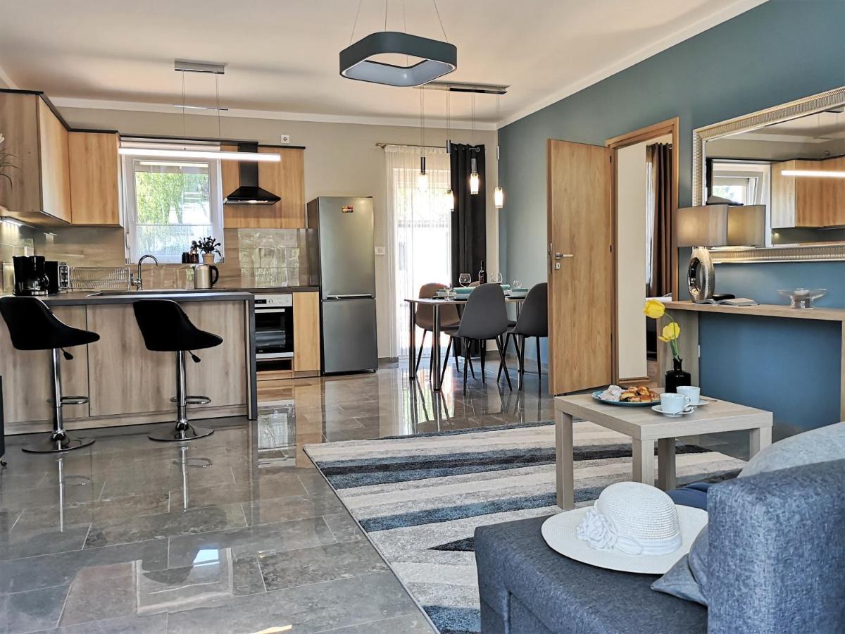 Otium Wellness Apartmanhaz Balatonakarattya Exterior photo