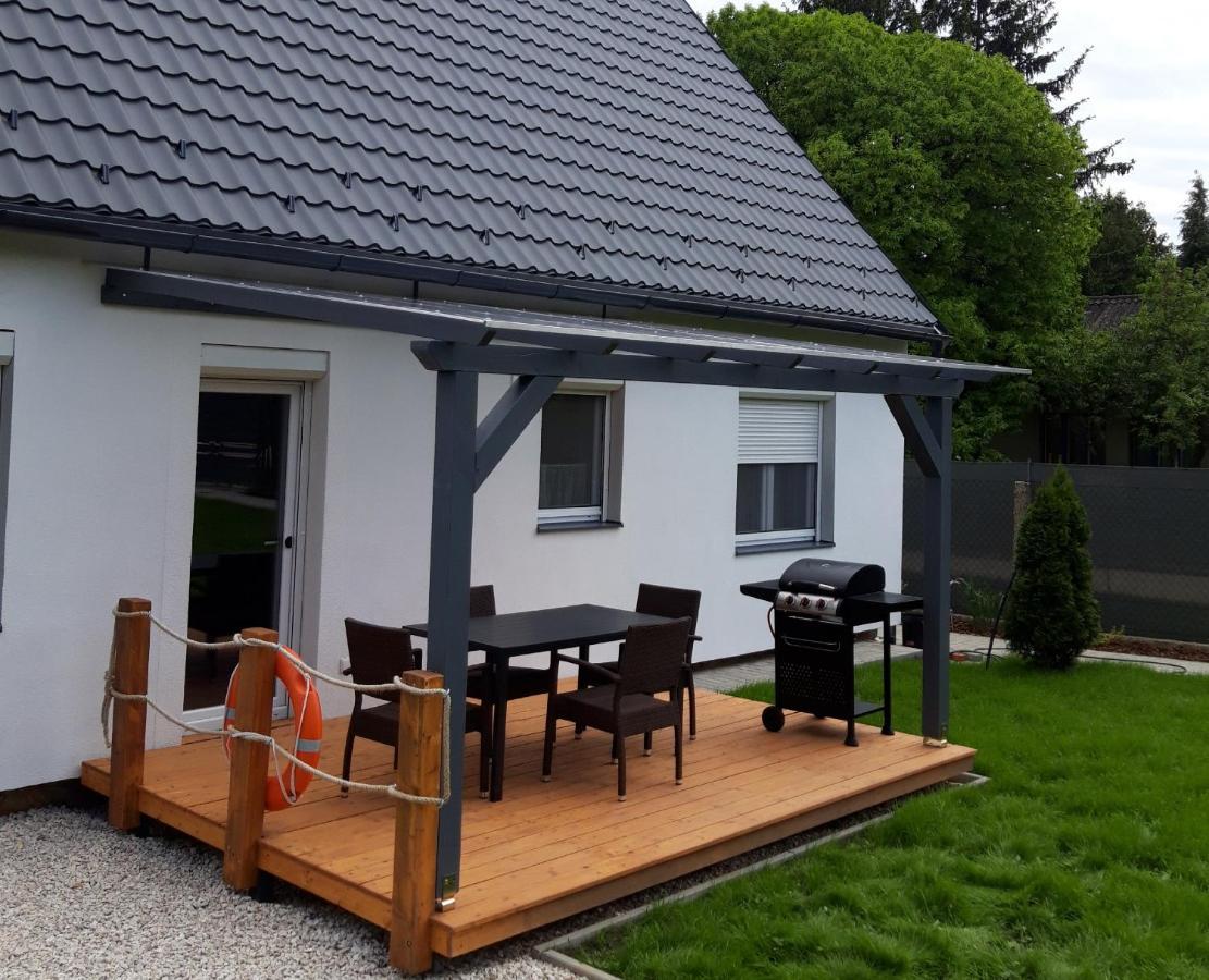 Otium Wellness Apartmanhaz Balatonakarattya Exterior photo